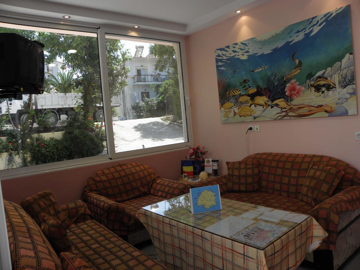 Agyra Villa 利迈纳里亚 外观 照片